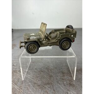 1941 Fully Loaded US ARMY Willy's Jeep 1:32 Diecast 2000 Daimler Chrysler Corp